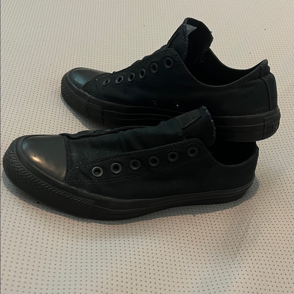 Converse slip on shoes